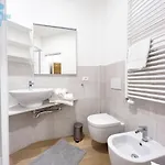 Slataper 9 Tirabora Short Rent, Con Parcheggio Privato *