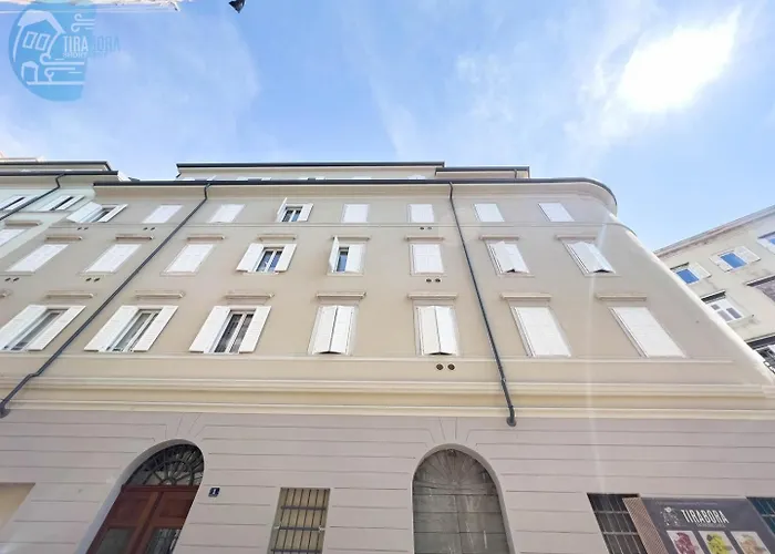 Slataper 9 Tirabora Short Rent